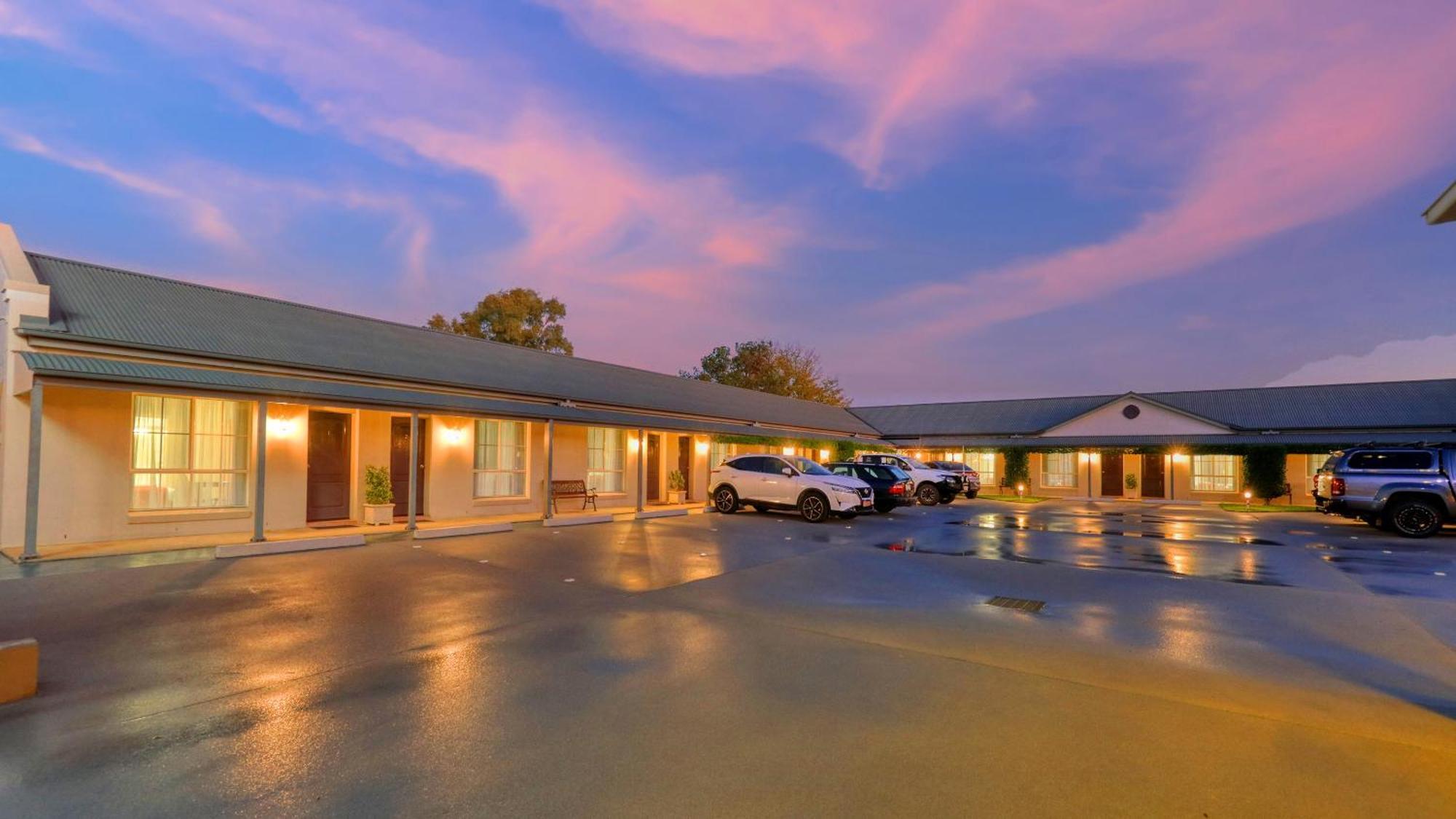 Breakout Motor Inn Cowra Exteriör bild